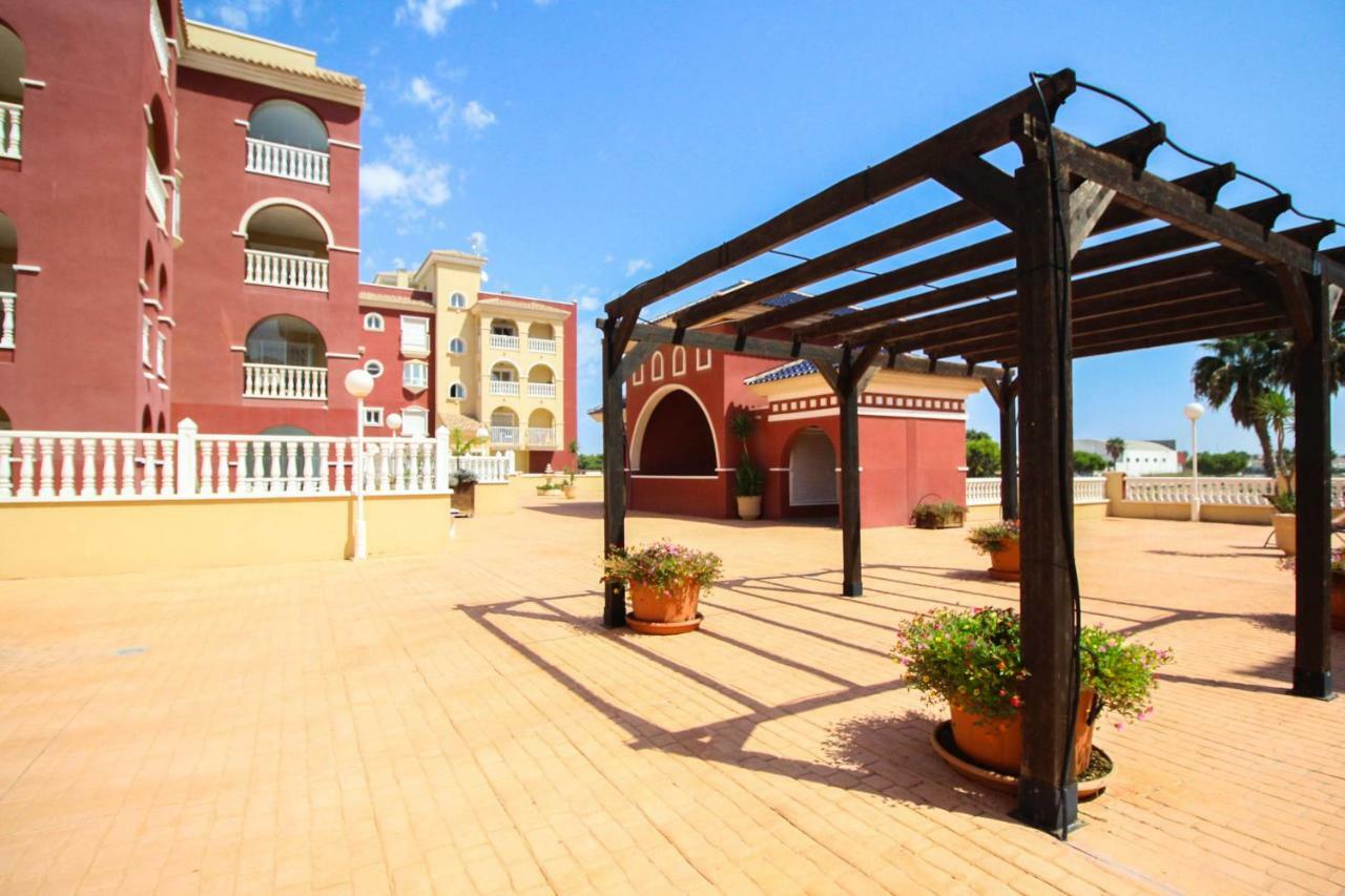 Cosy Cwtch 2 Apartman Los Alcázares Kültér fotó
