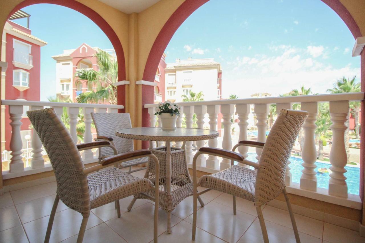 Cosy Cwtch 2 Apartman Los Alcázares Kültér fotó